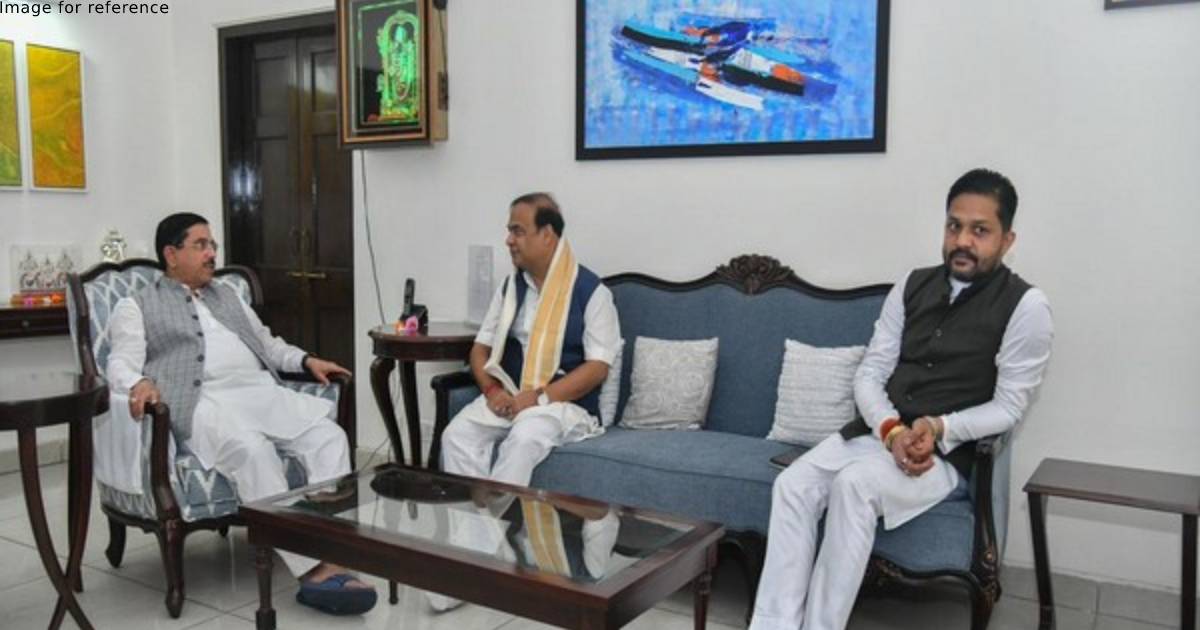 Jharkhand crisis: Assam CM Himanta Sarma hits back at Congress, says 
